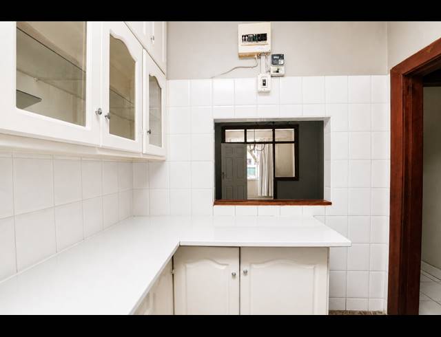 1.5 BEDROOM APARTMENT FOR SALE IN ESSENWOOD